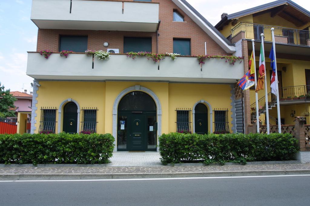 Borromeo Residenze Service S.A.S เปสเคียรา บอร์โรเมโอ ภายนอก รูปภาพ