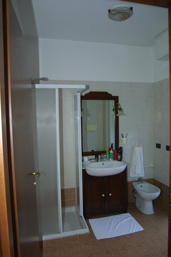 Borromeo Residenze Service S.A.S เปสเคียรา บอร์โรเมโอ ภายนอก รูปภาพ